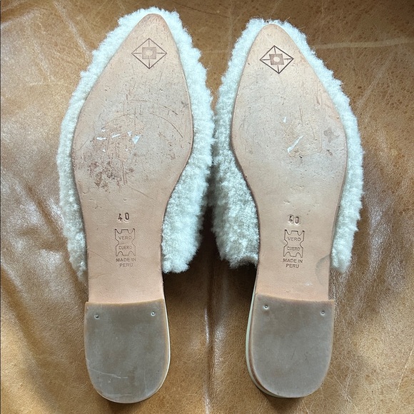Huma Blanco Size 9 Sherling Mules - Picture 5 of 5